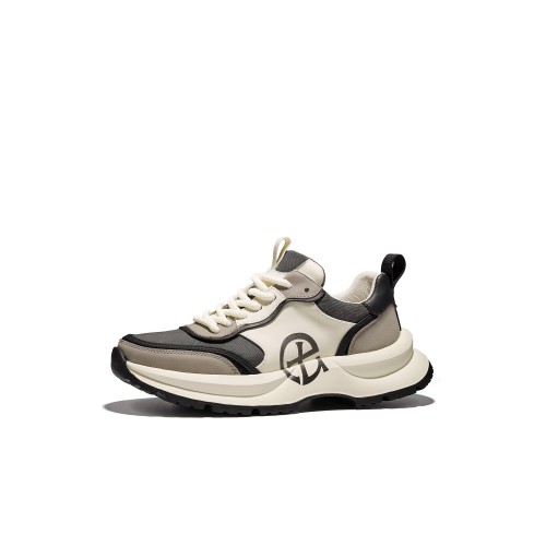 VitalStep Sport Sneaker